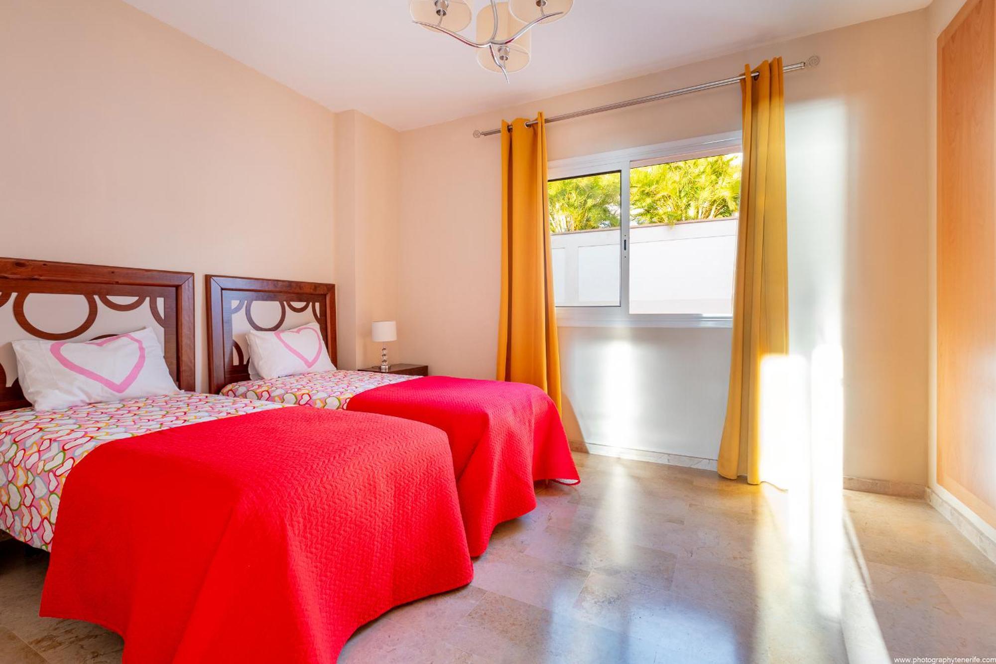 Residencial Playa De La Arena Apartment Puerto de Santiago  Ngoại thất bức ảnh